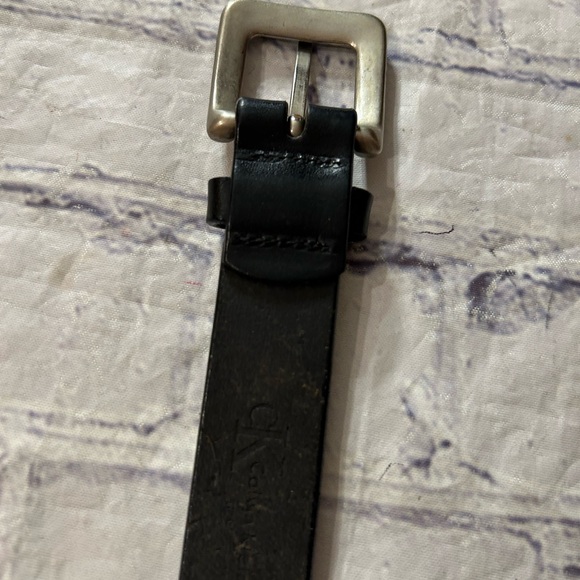 CALVIN KLEIN GORPCORE BLACK LEATHER WITH CHUNKY SILVER TONE CHAIN LINK BELT - Picture 6 of 9